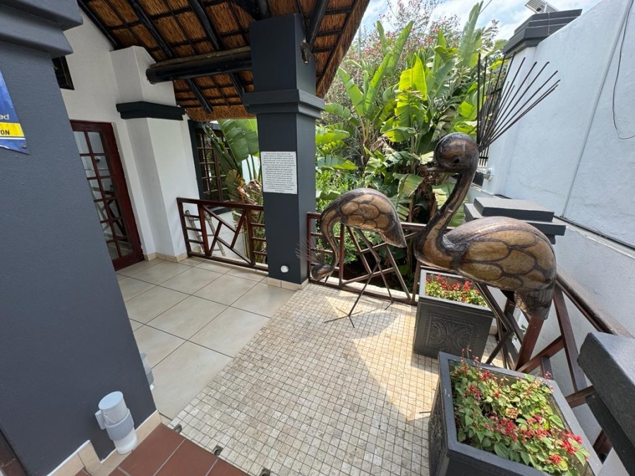 10 Bedroom Property for Sale in Kosmos North West